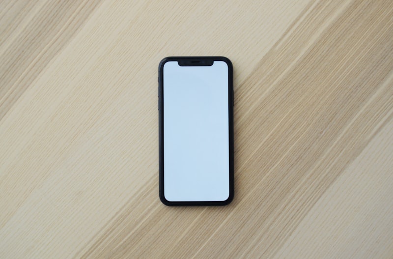 Co Coque Minute : Le Distributeur de Coques Personnalisées